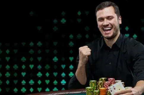 德州练习:Juicy Stakes Poker:火奴鲁鲁锦标赛与在线扑克优惠