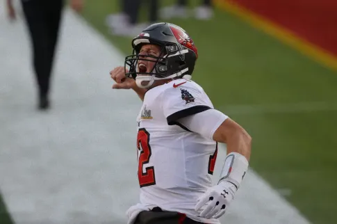 NFL超级碗：格雷戈里奇和贝克的扑克世界