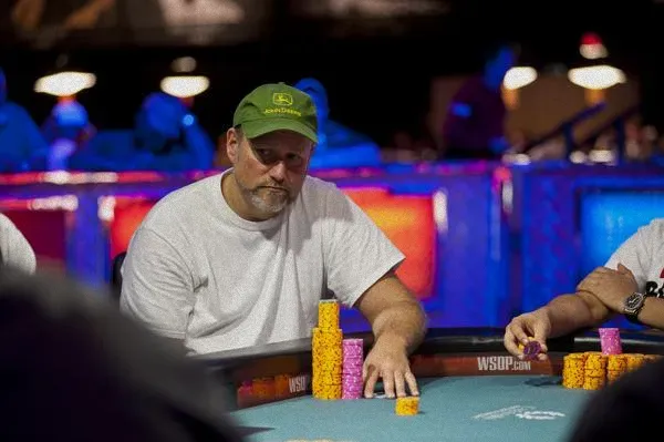 德州扑克开房间:WSOP全国锦标赛:选手阵容与比赛分析