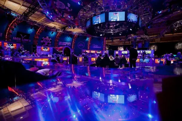 WSOP比赛:Joey Weissman获胜,Mizrachi争夺冠军