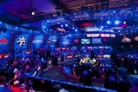 ليلة بوكر مثيرة- نجوم WSOP يتألقون ومفاجآت في اليوم الخامس
