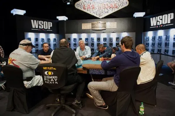 71岁选手赫伯特·塔普斯科特赢得WSOP奥马哈高低分割锦标赛