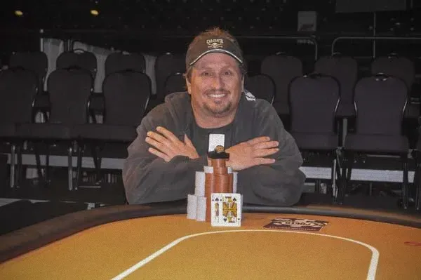 哈拉图尼卡 WSOP 巡回赛:约翰·霍利赢得首场赛事冠军