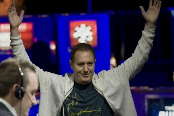 杰西·马丁：职业扑克玩家的成功之路