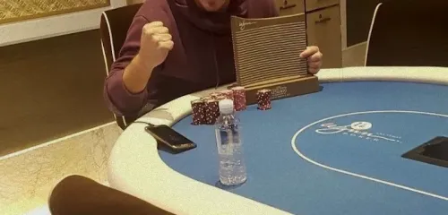 西班牙选手Xema在拉斯维加斯扑克赛中夺冠