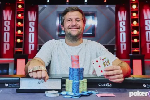 查德·埃夫斯莱格赢得 2.5 万美元 WSOP 高额买入赛冠军