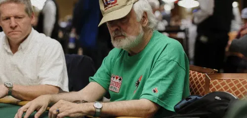 汤姆·麦克沃伊、WSOP名人堂与扑克手链的传奇故事