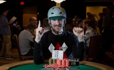 扑克冠军的自白：WSOP比赛的幕后故事