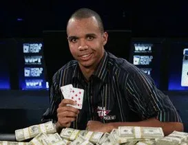 توني جي وفضيحة Full Tilt- صراعات وتعهدات بالدفع للاعبين