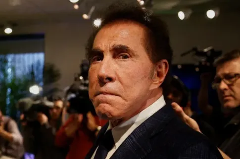 温恩被指控为中国政府游说,面临法律诉讼