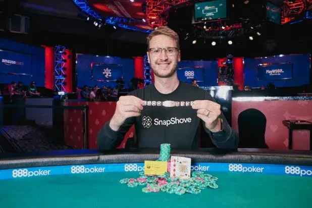 马克斯·西尔弗夺得WSOP金手链，赢得限注德州扑克赛事