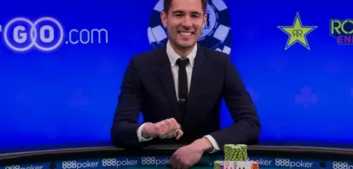 加伦·霍尔在疯狂八人赛中夺冠，赢得88.8万美元奖金