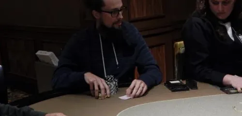 贾斯汀·博格斯在WSOP主赛事中争取卫冕