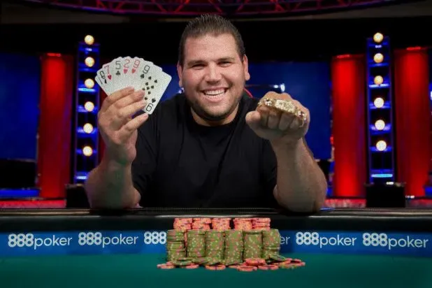 亚尼夫·伯曼赢得WSOP七张牌梭哈冠军