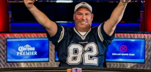 约翰·戈尔苏克赢得百万富翁制造者扑克锦标赛