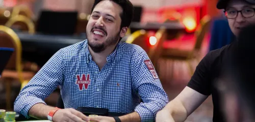 德州扑克培训:Adrián Mateos在扑克比赛中连胜,冲刺第四冠