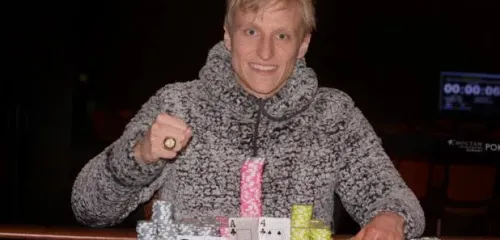 戴夫·阿尔法赢得乔克托赛事的胜利,锁定全球锦标赛席位