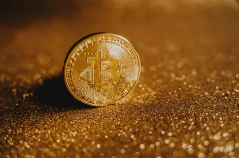 加密扑克指南：玩转加密货币，赢得扑克游戏