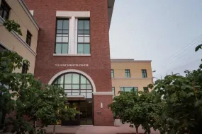 FAFSA 延误重创加州高校：学生与官员面临困境