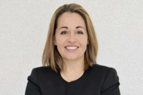 德州扑克组合打法:AvatarUX 任命 Lara Falzon 为首席执行官