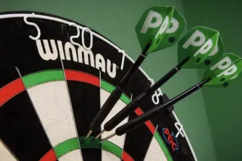 PDC与Paddy Power合作，巨额180活动助力前列腺癌慈善