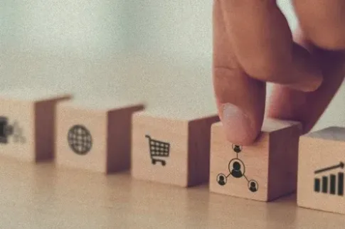谷歌搜索引擎转型：人工智能对联盟的影响