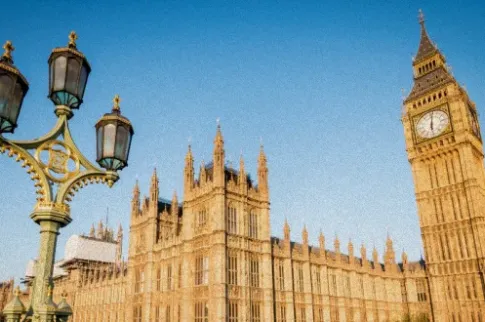 英国赛马界呼吁政府放弃税改，警惕行业面临的财务风险