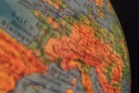 نمو سوق المقامرة الأوروبي- نظرة على الأرقام الرئيسية لعام 2025