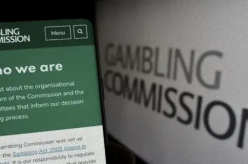 英国赌博委员会审查成人游戏中心合规性