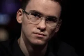 هاي ستيكس- تقلبات الأرباح، مناقشات البطولة، وإثارة العاب الكاش!