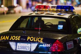 圣何塞警察涉嫌性侵未成年人被捕，面临重罪指控