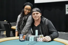 زاك شنايدر يفوز بالحدث الرئيسي لـ WSOPC هورسشو هاموند