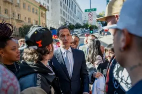 德州扑克提高技术:旧金山市长丹尼尔·卢里：1美元薪水背后的故事
