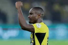 ديابي يواصل التدريبات في الاتحاد خلال الإجازة لرفع لياقته