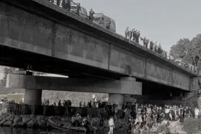 مصرع 18 شخصاً في حادث حافلة مأساوي بوادي الحراش بالجزائر