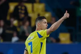 رونالدو يلمح للرحيل عن النصر بعد انتهاء موسمه الأول