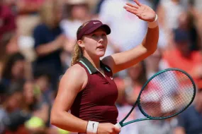 أندريفا وبيجولا تتألقان في رولان جاروس وديوكوفيتش يسعى للمجد