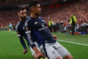 يونايتد يسحق بلباو بثلاثية ويقترب من نهائي الدوري الأوروبي