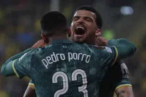 يونايتد وتوتنهام يتنافسان على لقب الدوري الأوروبي والتأهل لدوري الأبطال