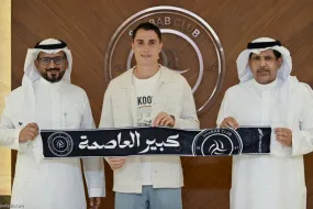 الشباب يتعاقد مع السويسري سييرو لتعزيز خط الوسط