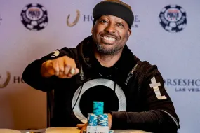 ديفيد جاكسون يفوز بلقب السلسلة العالمية للبوكر في لاس فيغاس