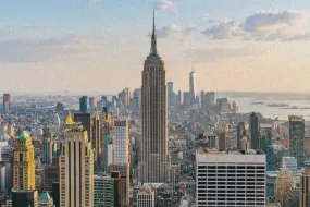 حظر الكازينوهات ذات الجوائز في نيويورك- خطوة نحو تنظيم الألعاب على الإنترنت