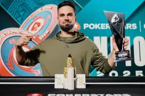 فوز أدريان ستايت بلقب بطولة بوكر ستارز المفتوحة في كامبيوني وتحقيق رقم قياسي