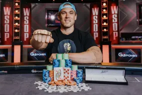 فوز أليكس فوكسن بالحظاظة الثانية- من الرهانات العالية إلى السحوبات المنخفضة