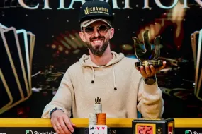 ياروشيفسكي يحصد لقب الترايتون المرموق وجائزة مليون دولار