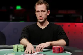 بيني جلازر- أسطورة البوكر تحطم الأرقام القياسية في WCOOP