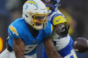تقييمات PFF- الأفضل والأسوأ للاعبي تشارجرز ضد الرامز