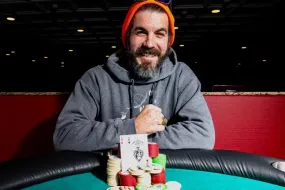 جيريمي لينز يفوز ببطولة WSOPC Grand Victoria Casino الرئيسية
