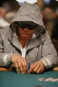 نيلي يتجنب اتهامات المخدرات بعد اعتقاله في الكازينو