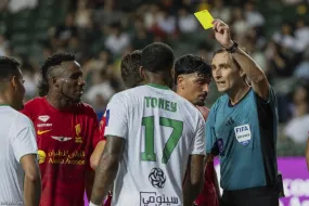 الأهلي يتأهل للنهائي بـ5.. ومحلل يحكم على قرارات الحكم